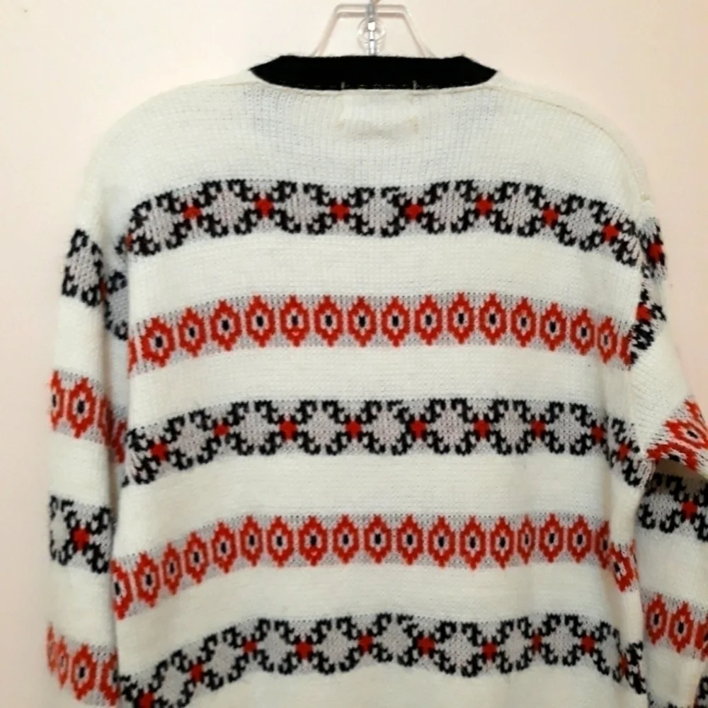 Sportswear By Revere Vareloft Knit Acrylic Geometric Pattern Sweater uni…